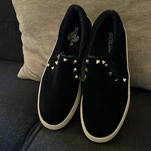 Black shoes